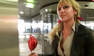 فيديو إباحي في سن المراهقة الساخنة شقراء اللعب مع سكسي افلام اجنبية كس ضيق