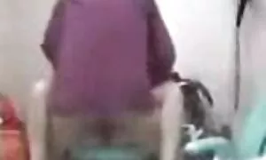 فيديو إباحي فاتنة جبهة تحرير مورو الإسلامية سلال سكسي اجنبي 2018 باستخدام دسار في الحمار