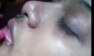 فيديو إباحي تناول المهبل سكسي حار اجنبي